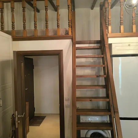 公寓 студио комфорт в центъра на град 桑丹斯基