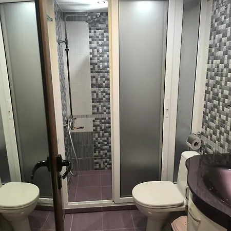 公寓 студио комфорт в центъра на град 桑丹斯基